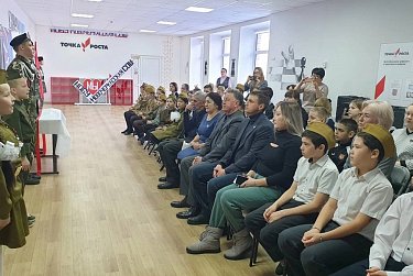 Память о героях начинается со школьной парты